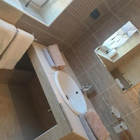 Apartmaji Sobe Josko Smartno